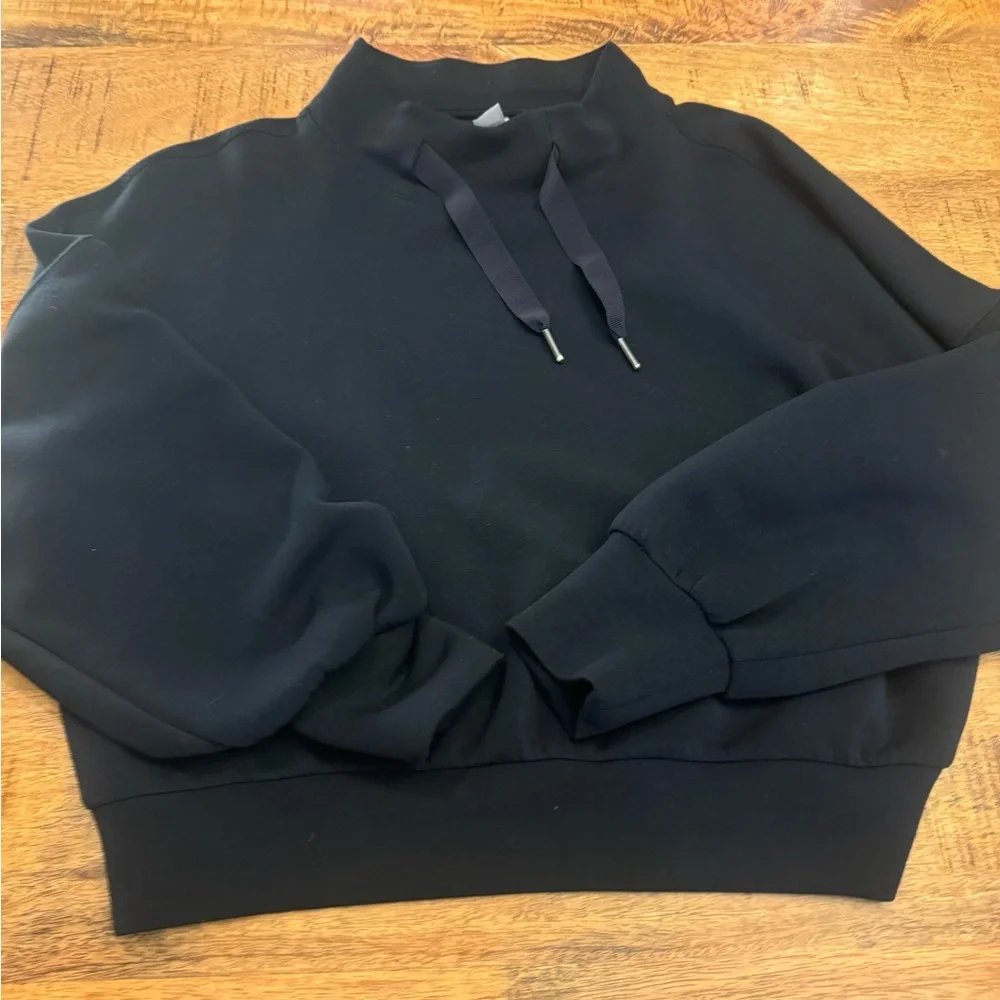 Like new! SPANX Classic Black sweatshirt - Picture 1 of 3